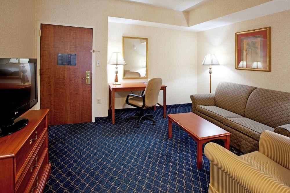 Holiday Inn Express & Suites Orangeburg By Ihg Extérieur photo